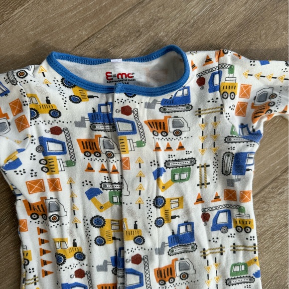 E=mc Magnetic Baby Pajamas - Picture 2 of 4
